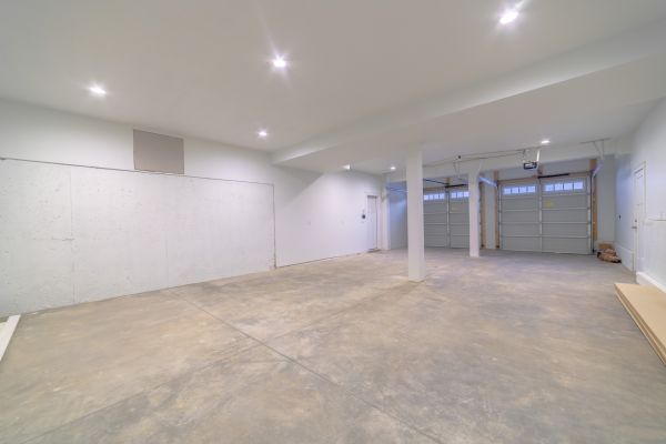 Garage Concrete Finishing Service